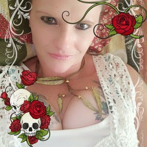 Meet your Posher, Jewel